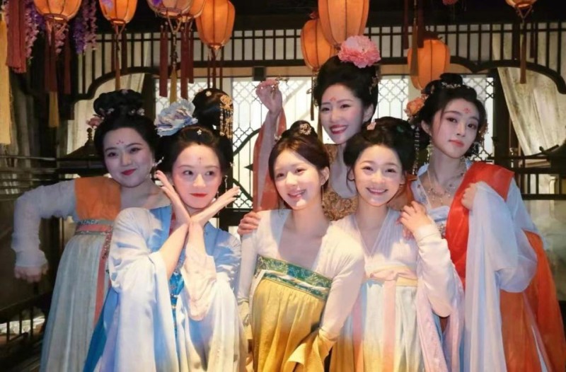 《珠帘玉幕》12位古装美女,赵露思第3,谢可寅第2,第1很有灵气